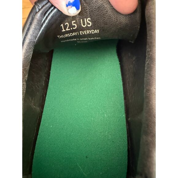 Thursday Boot Company Men’s court low top sneaker in black leather - Picture 6 of 6